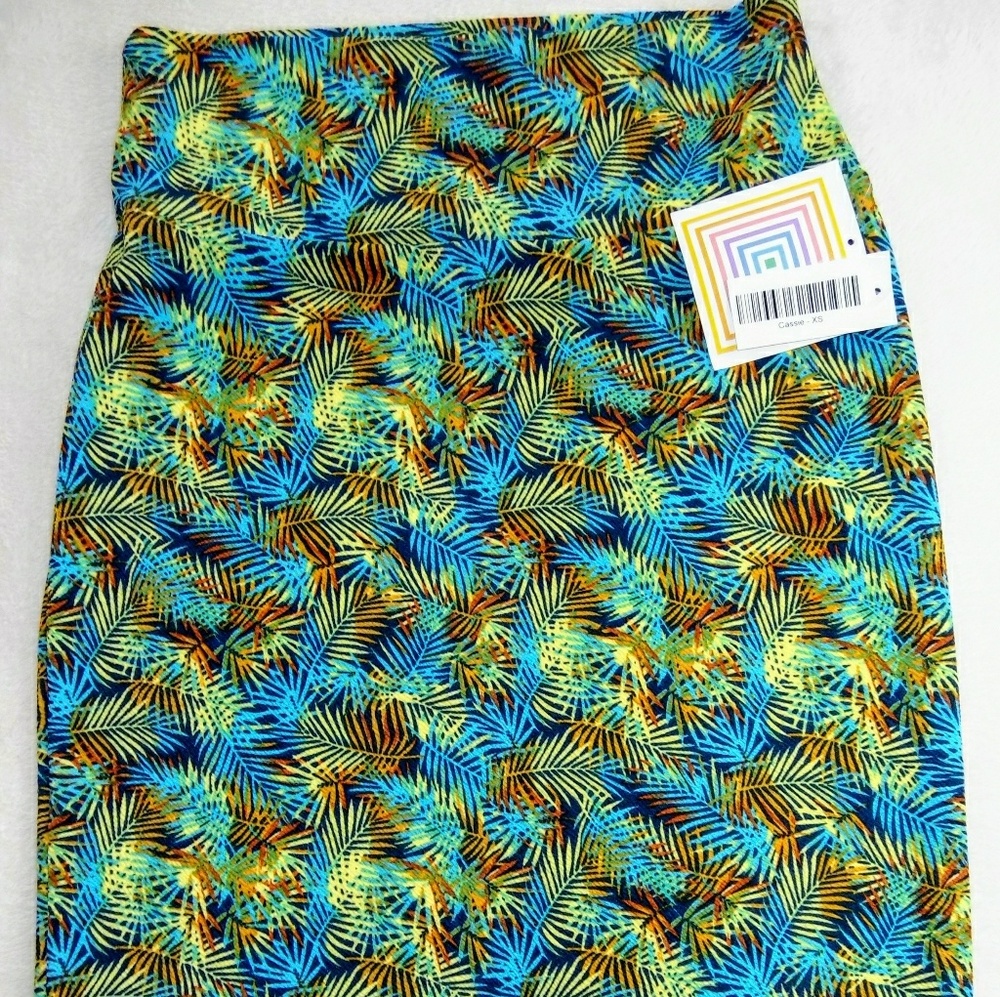 LulaRoe Cassie XS pencil skirt NWT